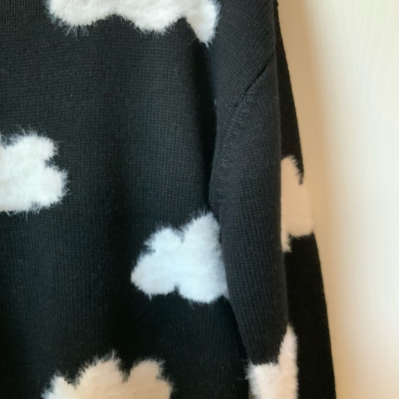 BEAUTIFUL BRAND NEW ALICE + OLIVIA GLEESON FUZZY CLOUD SWEATER IN BLACK & WHITE - Picture 9 of 16
